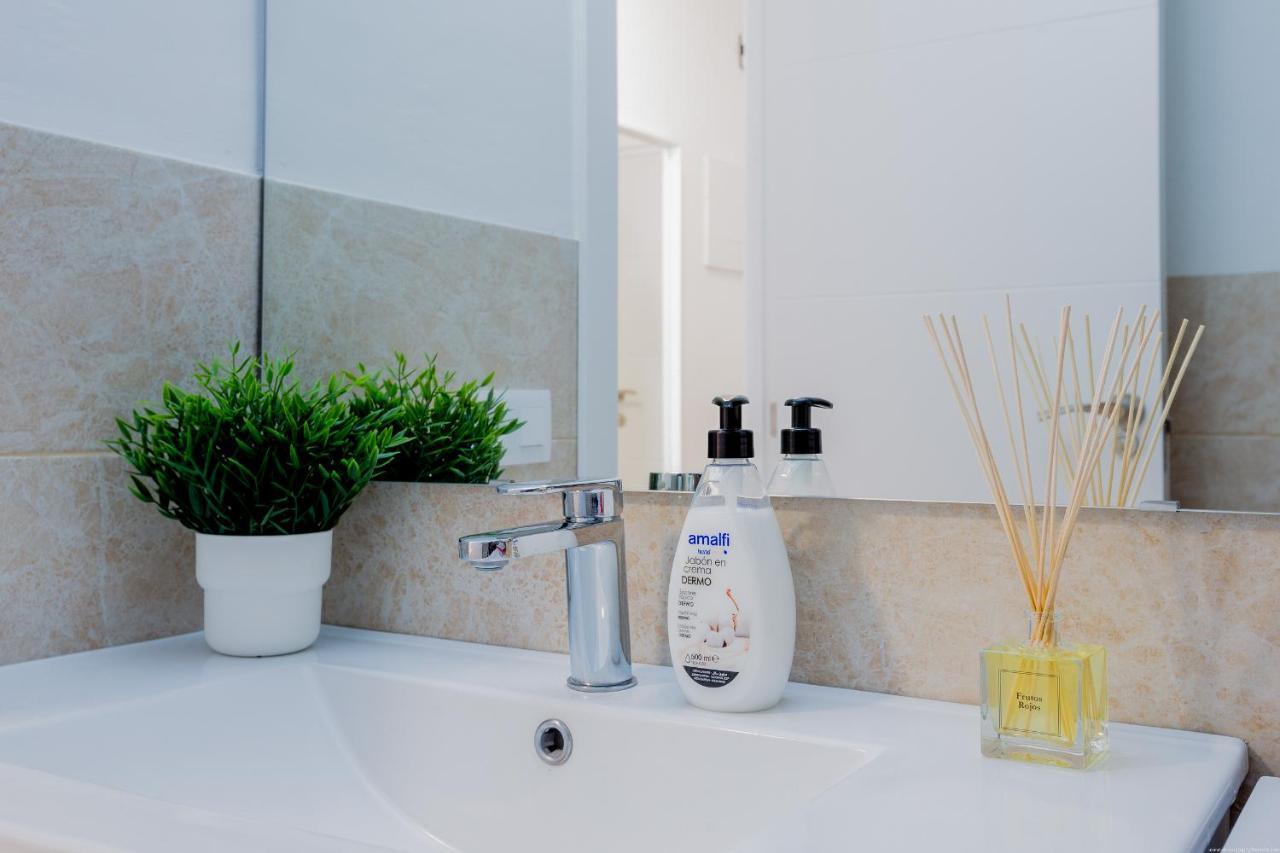 Bright & Stylish Apartment In Chipeque, Los Cristianos Arona  Eksteriør billede
